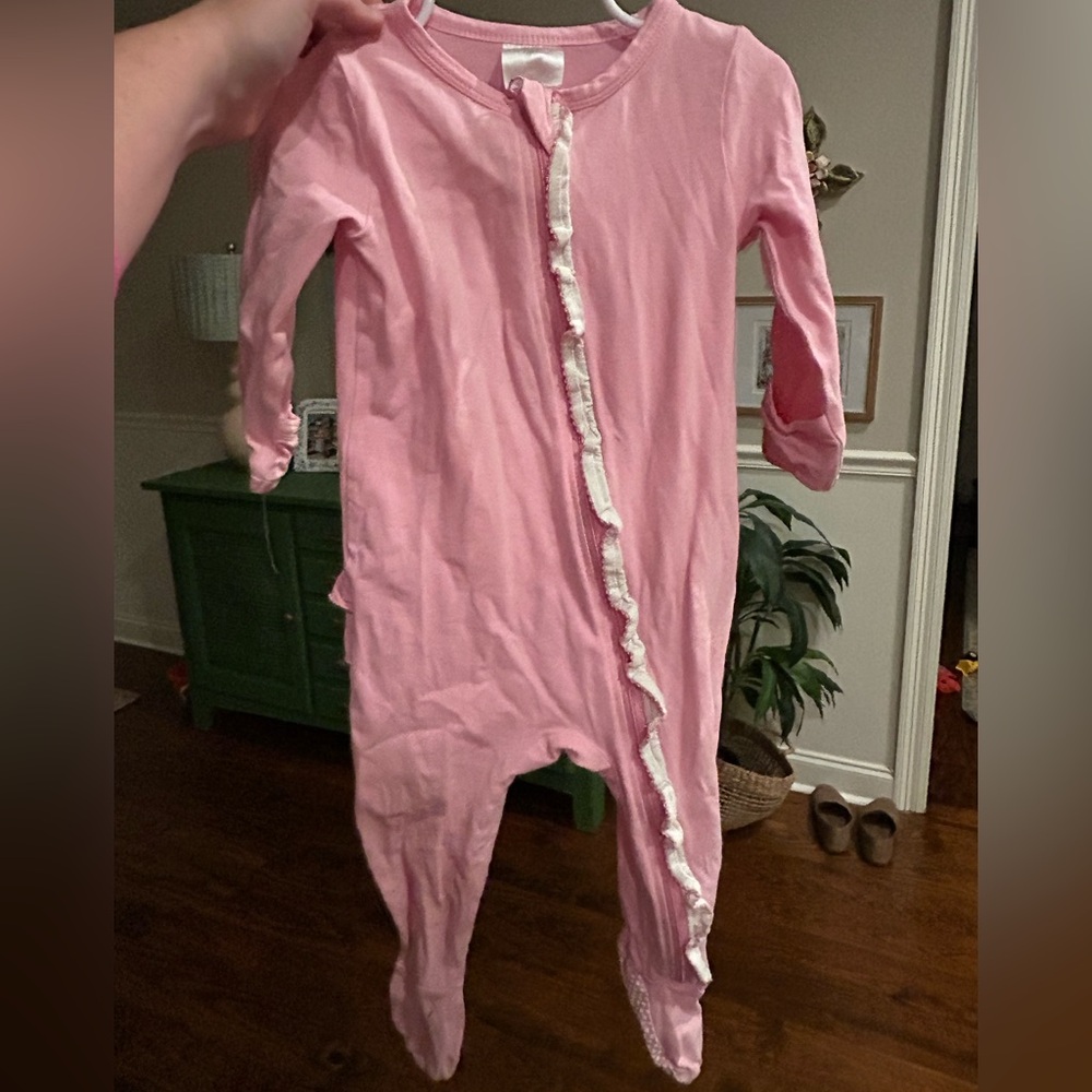 Stitchy fish Ruffled Kids footie